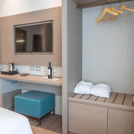 Anna Teresa Luxury * Pisa