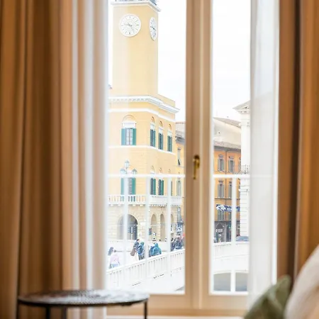 Anna Teresa Luxury